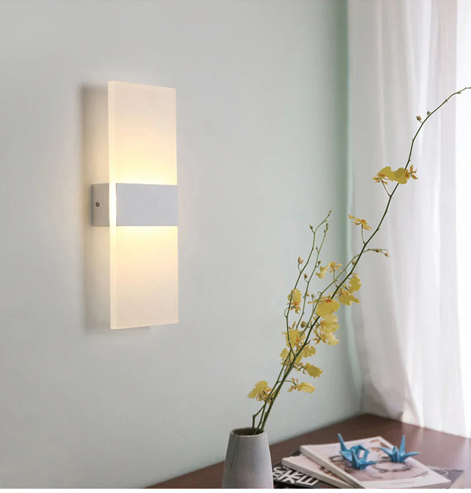 Elegante oplaadbare LED-wandlamp