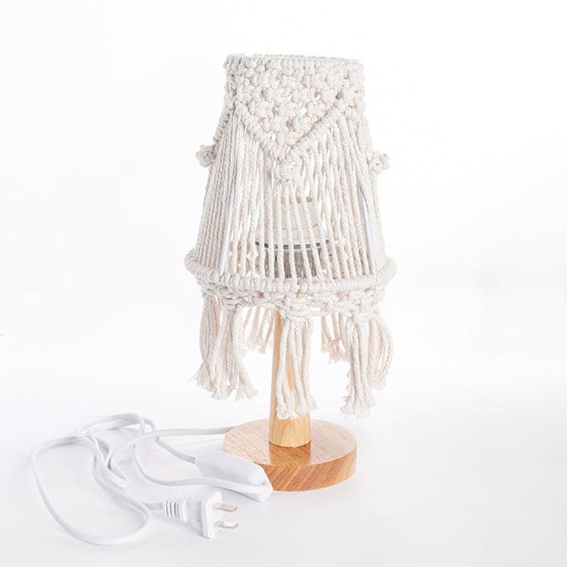 Decoratieve kegelvormige lamp met elegante keramische voet