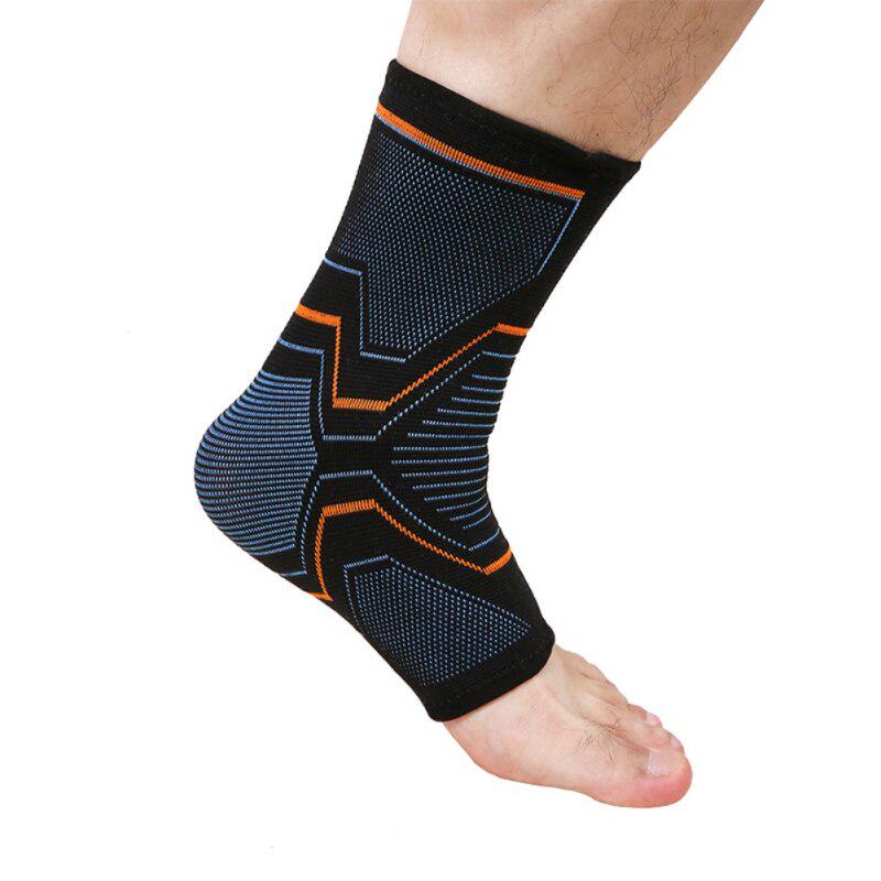 Attelle de cheville confortable à maintien ajustable