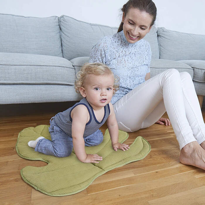 Tapis de sol souple en forme de feuille pour bébé
