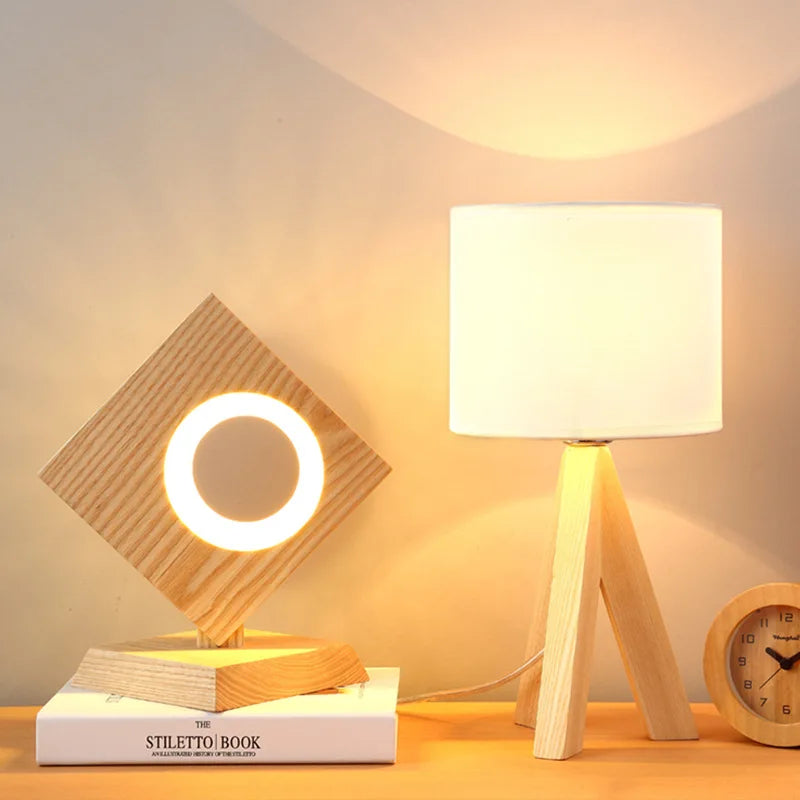 Lampe de table moderne en bois naturel