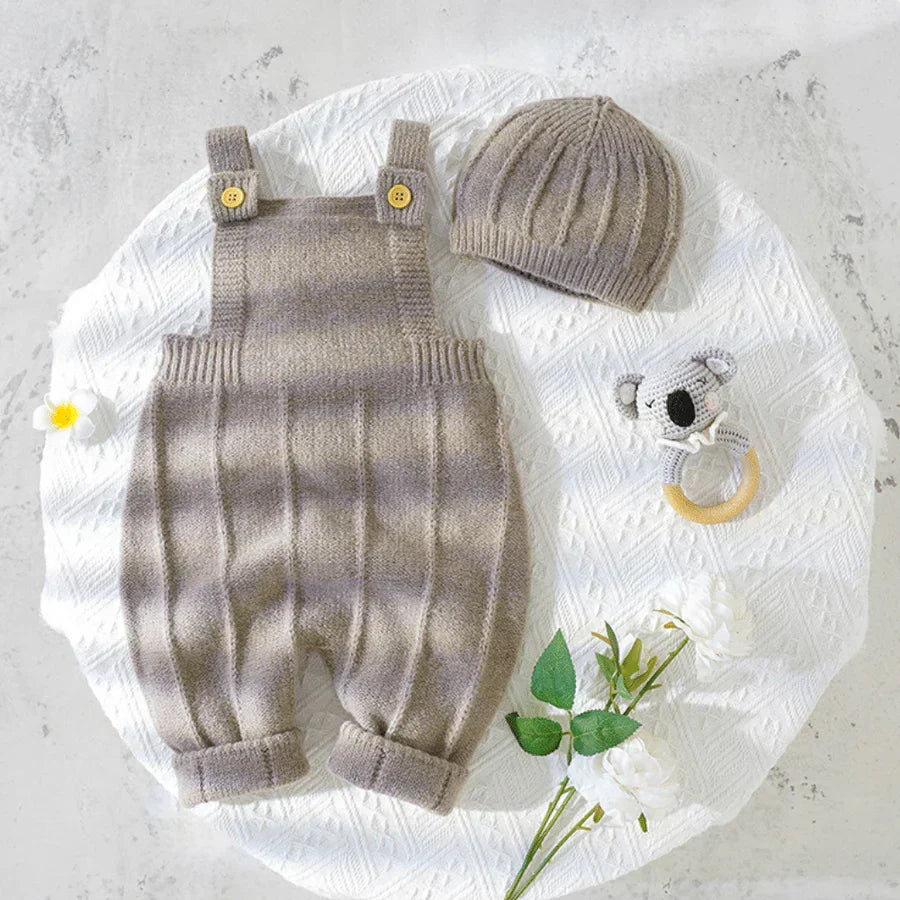 Ensemble bébé en coton doux avec bonnet assorti