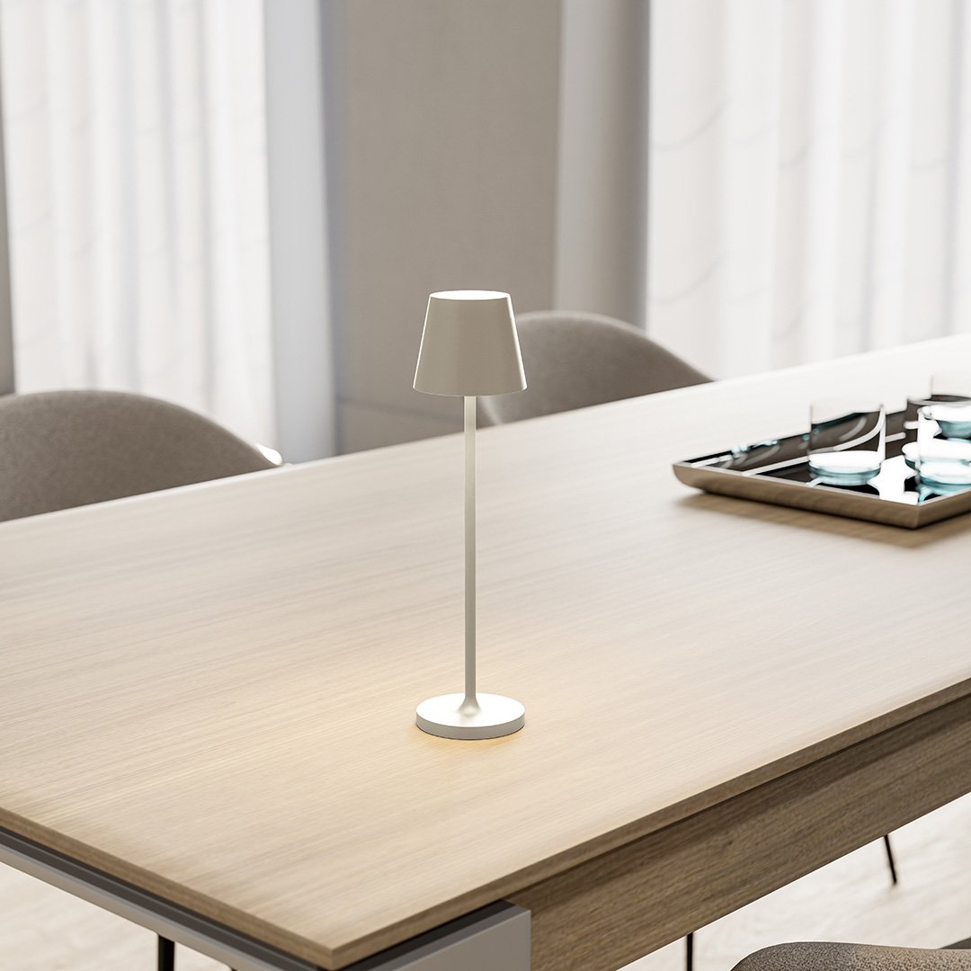 Compacte LED-lamp met touchscreen en lange levensduur