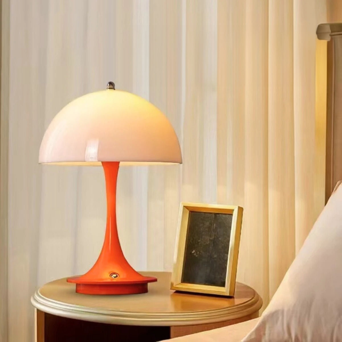 Lampe de chevet tactile LED élégante