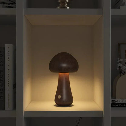 Fungus-lamp van natuurlijk hout