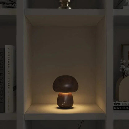 Fungus-lamp van natuurlijk hout